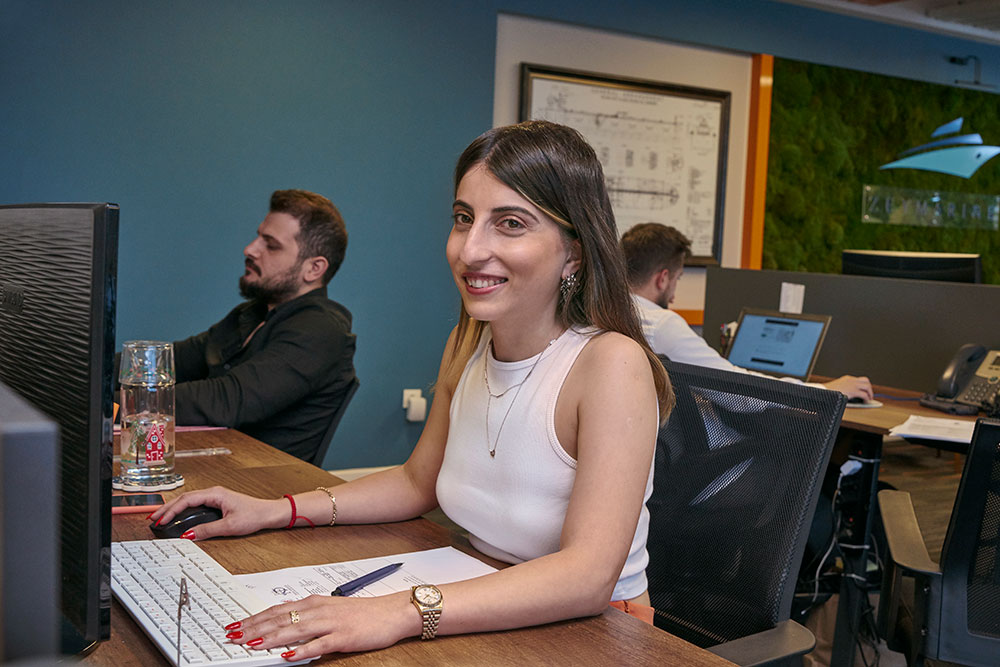 zeymarine_port_services