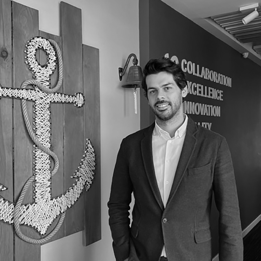 BW_ahmet_yuruk_zeymarine_team