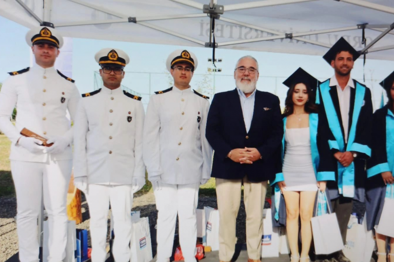 image_2025-09-14_184255930